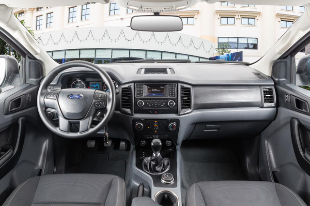 Ford Việt Nam trình làng Everest Ambiente đón đầu xu thế Ford Việt Nam trình làng Everest Ambiente đón đầu xu thế