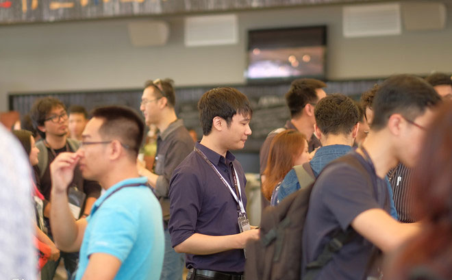 Nguyễn Hà Đông xuất hiện ở sự kiện Google với diện mạo mới