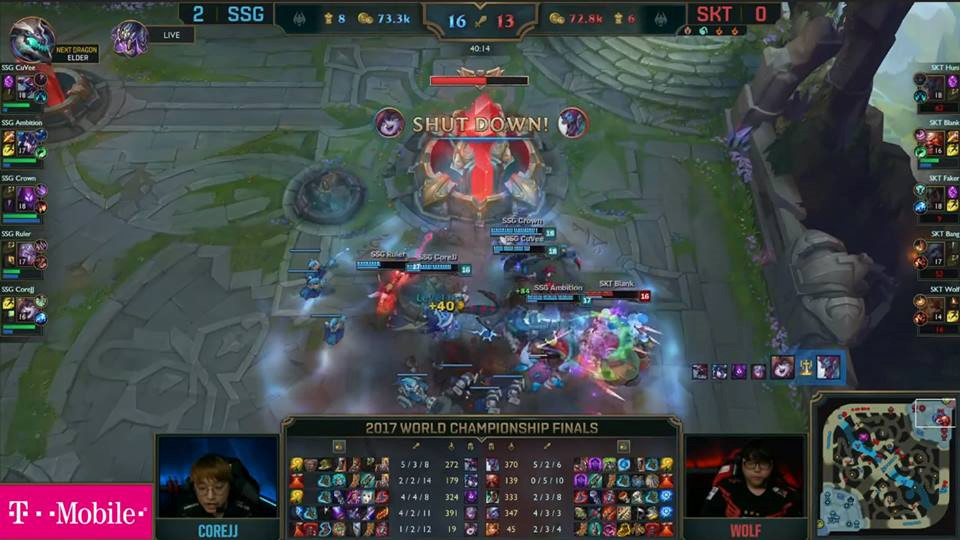 Quỷ vương Faker khóc nức nở sau chung kết thế giới LOL 2017