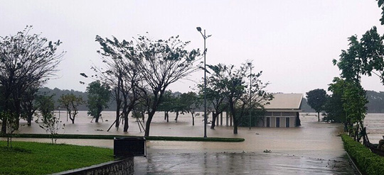 Thừa Thiên - Huế: Lũ trên sông Bồ sẽ vượt đỉnh lũ lịch sử năm 1999