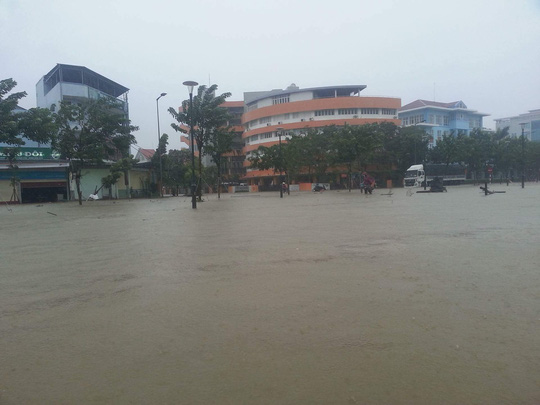 Thừa Thiên - Huế: Lũ trên sông Bồ sẽ vượt đỉnh lũ lịch sử năm 1999