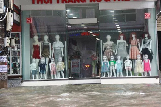 Thừa Thiên - Huế: Lũ trên sông Bồ sẽ vượt đỉnh lũ lịch sử năm 1999