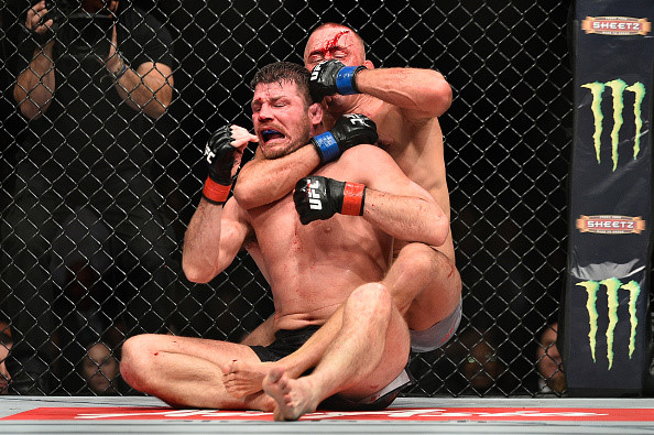 UFC 217: Ba nhà vô địch mất đai, kỷ lục được thiết lập
