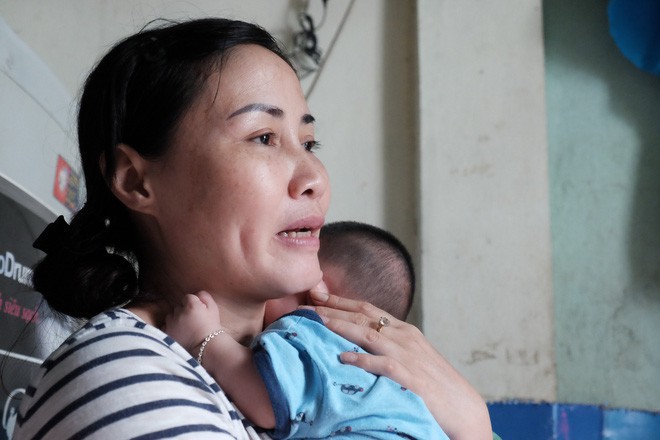 Người phụ nữ cưu mang bé trai bị bỏ rơi suốt 3 tháng trời có nguy cơ không được nhận con nuôi