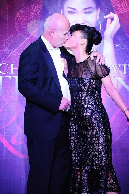 Lý do gì khiến nhiều sao nữ Việt chọn yêu và cưới đàn ông Tây?