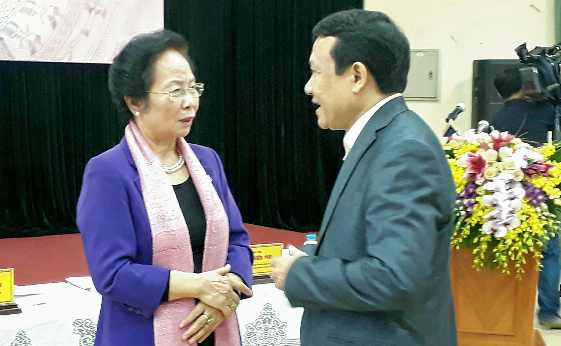 Lương lãnh đạo cao nhất có đủ sống không?