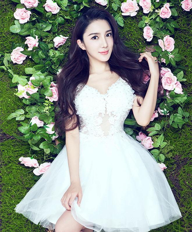 Xác nhận thông tin tiểu Angelababy ở trong khách sạn với người tình trong đêm trượt chân ngã