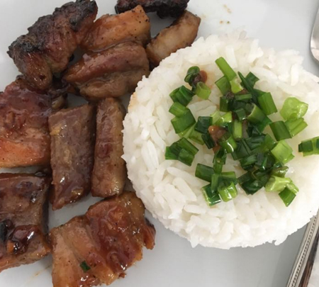 Gia đình tôi giảm nửa tiền ăn từ khi ra nước ngoài sống