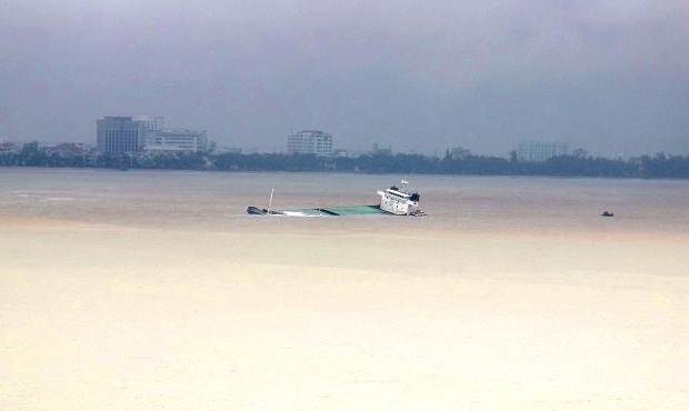 Nạn nhân kể lại giây phút kinh hoàng bão nuốt 9 tàu ở Quy Nhơn