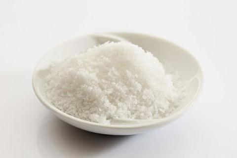 Lấy bát nước muối đặt đúng vị trí này gia đình nghèo mấy cũng giàu trong chốc lát, luôn hòa thuận hạnh phúc