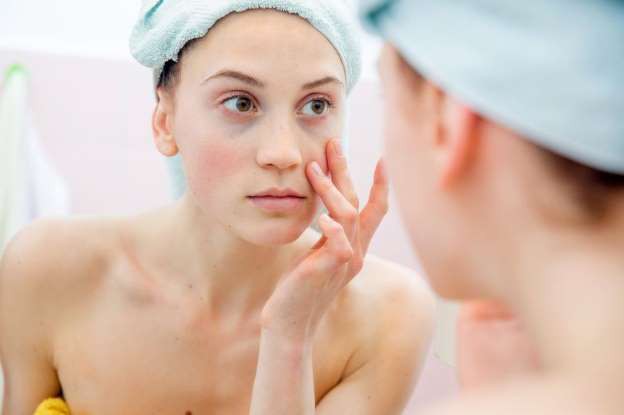 Những lưu ý khi đeo kính áp tròng, nếu biết rồi sẽ an toàn hơn cho bạn