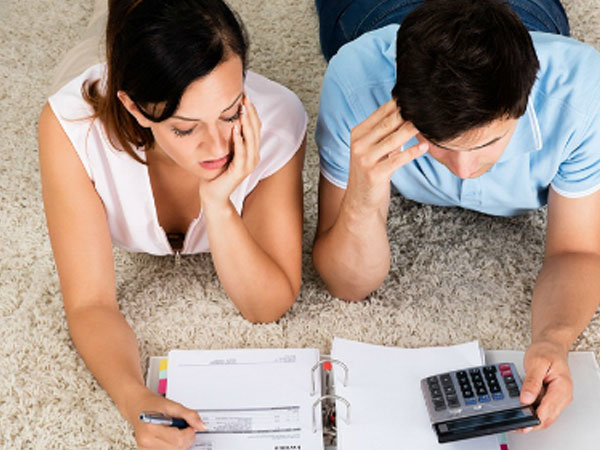 Tôi sai lầm khi 10 năm chạy theo kế hoạch làm ăn bánh vẽ của chồng