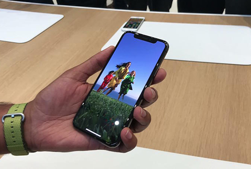 Apple lên tiếng về lỗi bóng mờ trên iPhone X