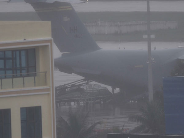 Máy bay C-17 đưa Marine One của Tổng thống Trump đáp xuống Đà Nẵng