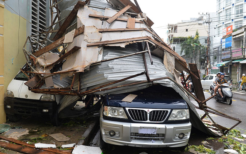 Những nạn nhân bốn bánh của bão số 12