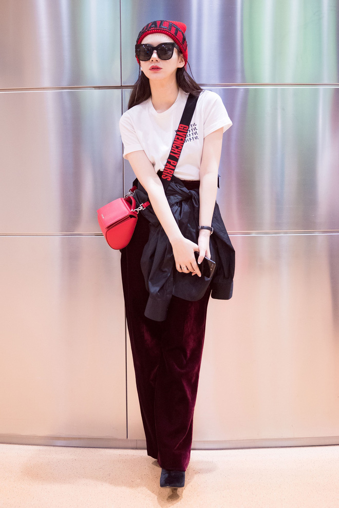 Đông này hãy nhanh chân sắm quần nhung vì nó sắp thành xu hướng đến nơi rồi