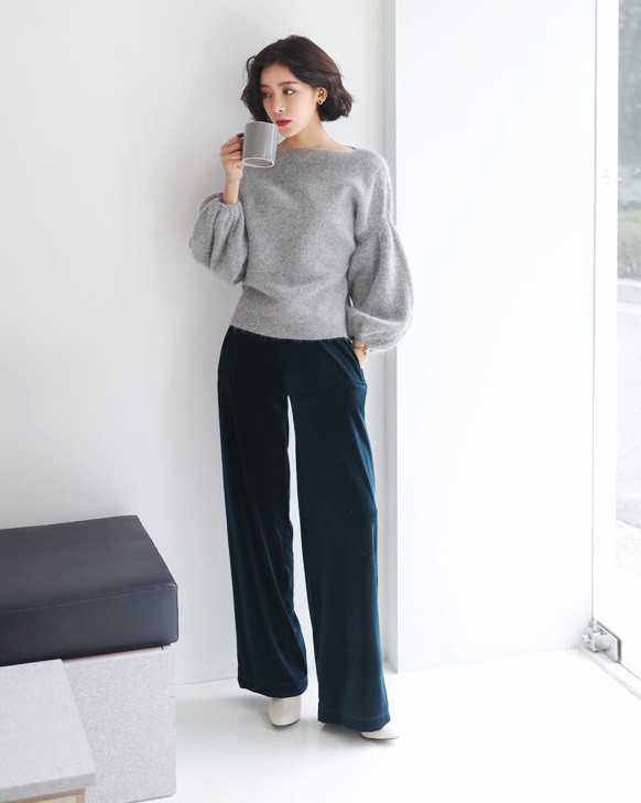 Đông này hãy nhanh chân sắm quần nhung vì nó sắp thành xu hướng đến nơi rồi