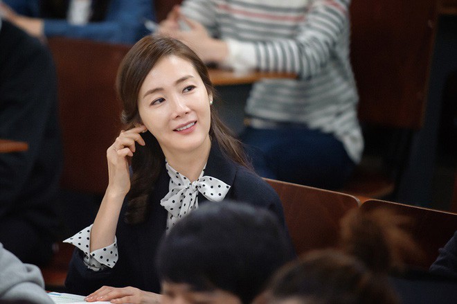 Choi Ji Woo: Ánh hào quang chẳng còn ý nghĩa khi đường về chỉ đơn độc lẻ bóng tuổi xế chiều