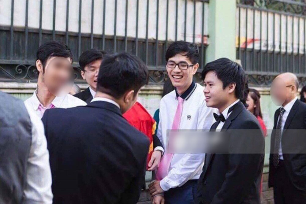 Midu tiếp tục bị bắt gặp thân thiết với bạn thân của Phan Thành trên phố