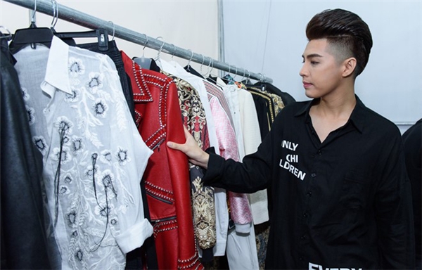 Choáng ngợp với độ giàu có của Noo Phước Thịnh