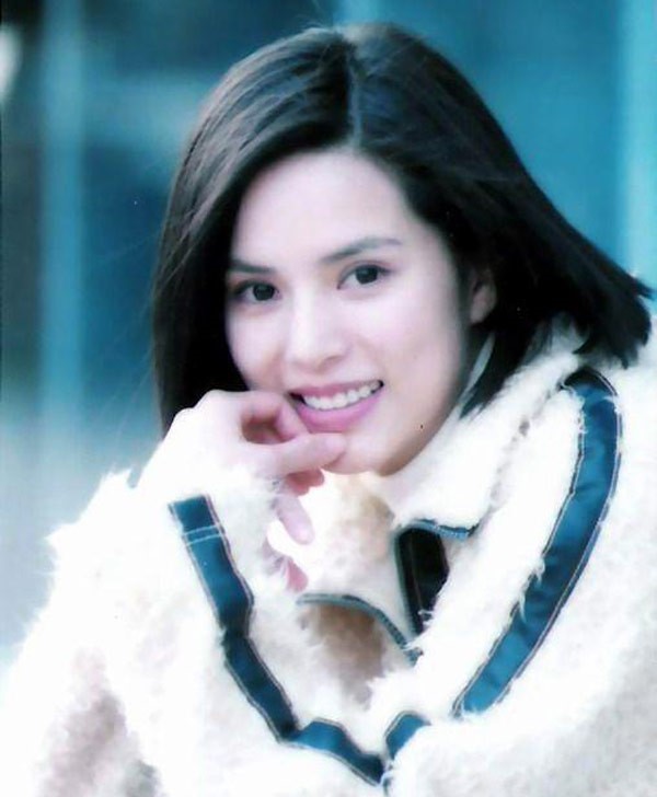 Tiểu Long Nữ bản phim năm 1995: Sau 22 năm vẫn xinh đẹp tới khó tin