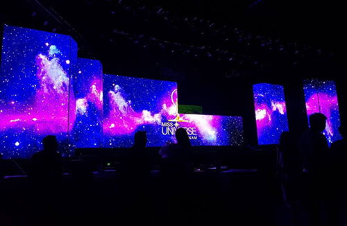 Truyền hình trực tiếp tại Việt Nam và sự cố trên trời rơi xuống