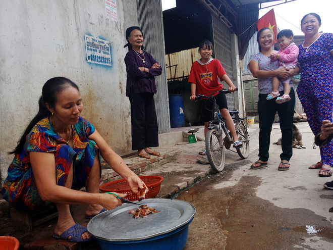 Đột kích nơi phụ nữ, trẻ nhỏ thích ăn thịt chuột hơn thịt gà giữa Hà Nội