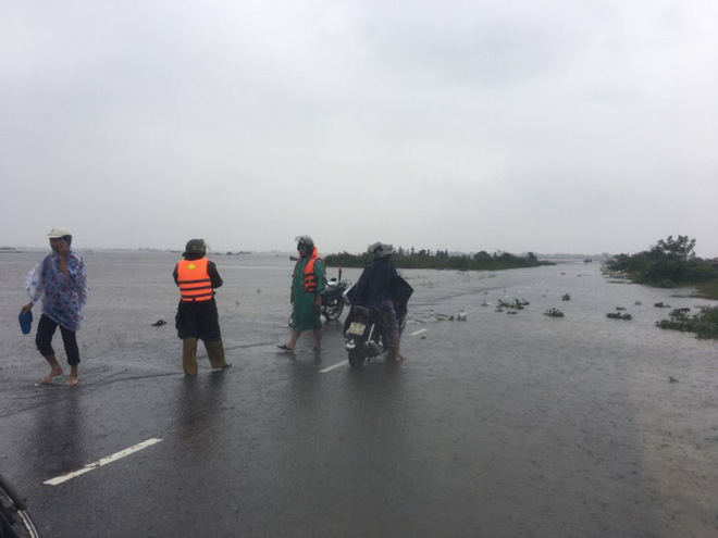 Nhìn lại cơn lũ lịch sử ở Huế năm 1999 và nguy cơ thiên tai lập lại chỉ còn cách một gang tay