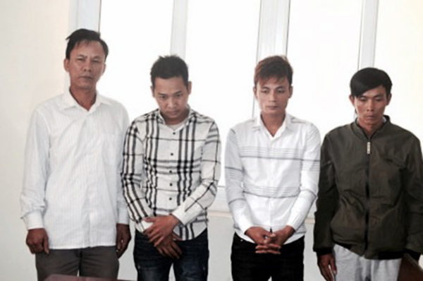 Sắm ô tô để đi... trộm chó