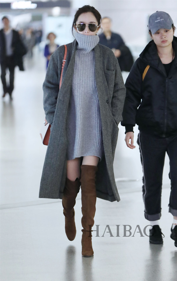 Mỹ nhân châu Á chuộng đầm len ngày lạnh