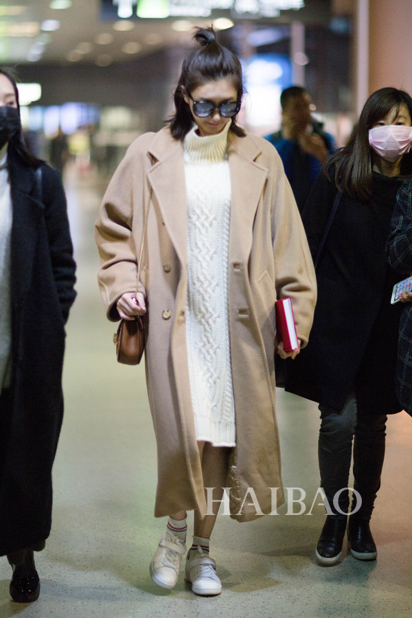 Mỹ nhân châu Á chuộng đầm len ngày lạnh