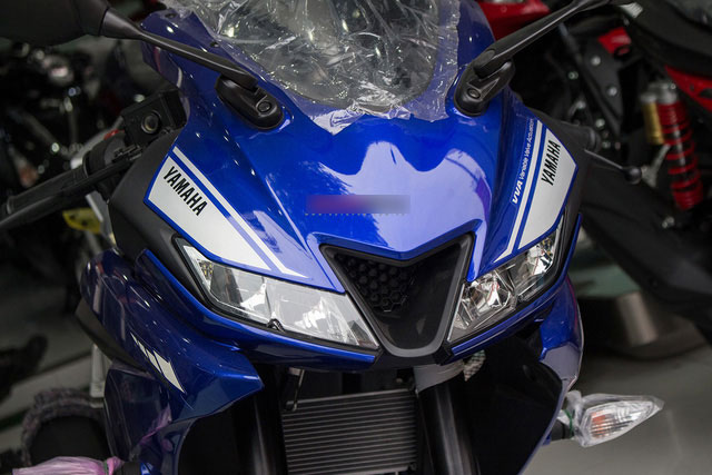 Yamaha R15 bất ngờ xuất hiện tại đại lý chính hãng, giá hơn 90 triệu đồng Yamaha R15 bất ngờ xuất hiện tại đại lý chính hãng, giá hơn 90 triệu đồng