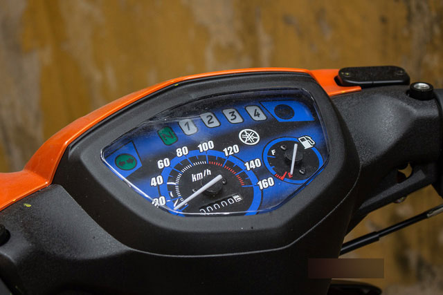 Chi tiết xe máy bán chạy nhất Việt Nam trong bản màu mới