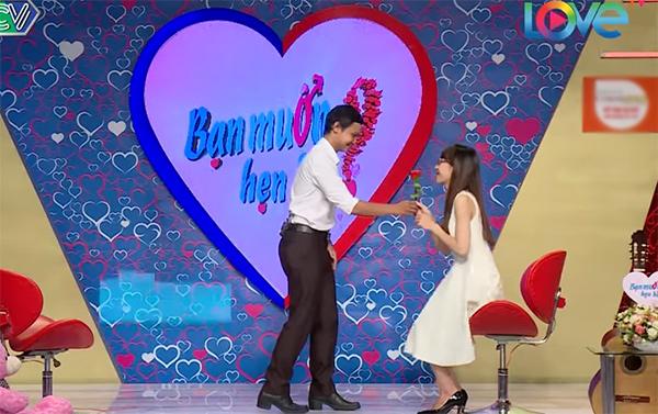 Lỡ thành thật nhận xét độ dễ thương của cô gái, chàng trai bị từ chối bấm nút phút chót Lỡ thành thật nhận xét độ dễ thương của cô gái, chàng trai bị từ chối bấm nút phút chót