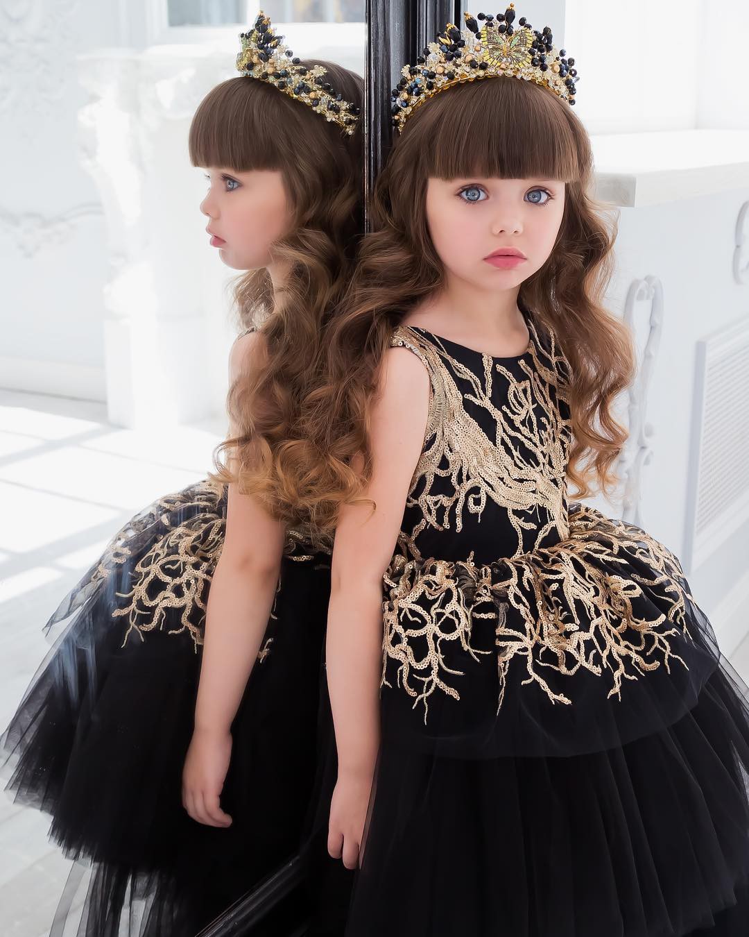 Chiêm ngưỡng dung nhan của bé gái xinh nhất thế giới