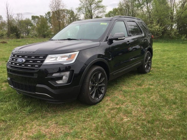 Nhiều xe Ford Explorer có nguy cơ bung ghế ngồi