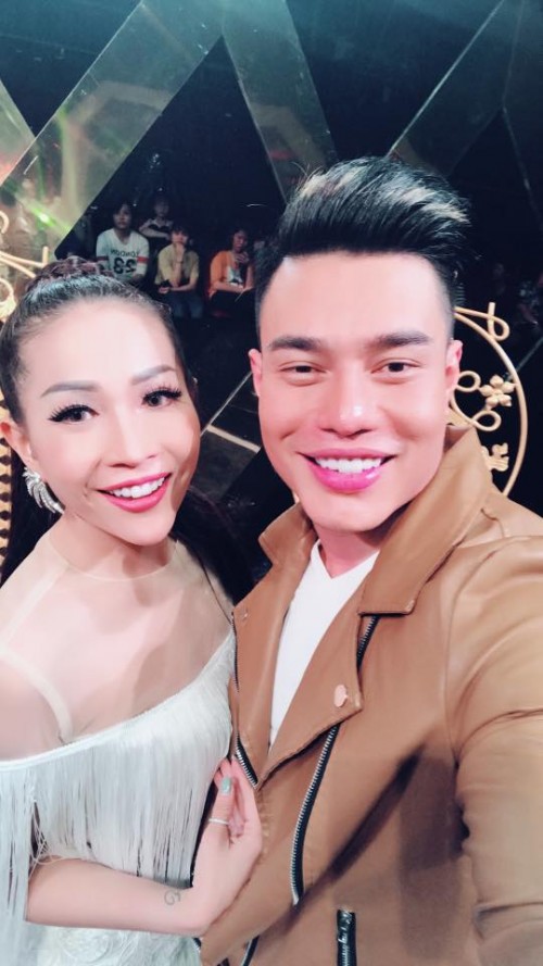 Hồi phục sau sự cố bị bỏng mặt, Khả Như chia sẻ: Ngày được make up lên sân khấu, tôi run người và bật khóc