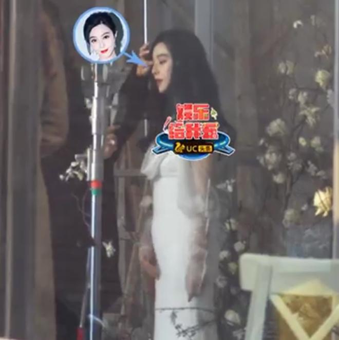 Bị bắt gặp xoa vòng 2 lớn bất thường, Phạm Băng Băng dính nghi vấn có bầu trước khi cưới