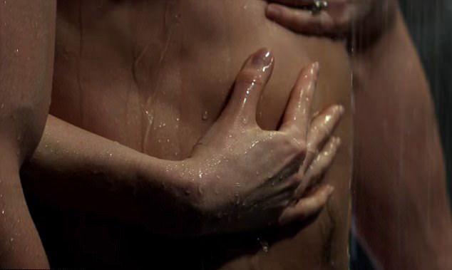 Phần cuối 50 sắc thái tiếp tục ngập cảnh nóng