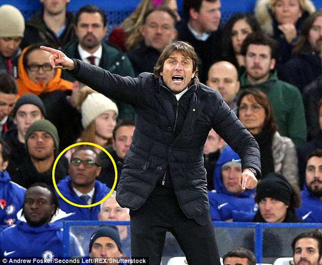 Chelsea căng thẳng tột độ: Trụ cột bật Conte, sếp lớn từ chức gây sốc