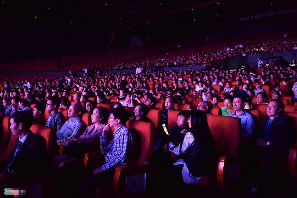 Hoa hậu Hoàn vũ thiệt hại bao nhiêu nếu huỷ đêm bán kết?