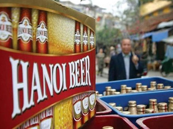 Bia Hà Nội tiếp tục lao đao