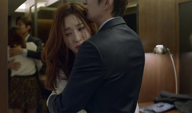 Đến tận đêm tân hôn, cao thủ tình trường mới biết mình bị đưa vào tròng