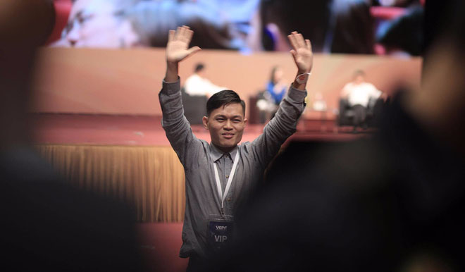 Chàng trai fan cuồng trong talkshow với Jack Ma tiết lộ: Bạn bè ai cũng nói tôi giống ông ấy!