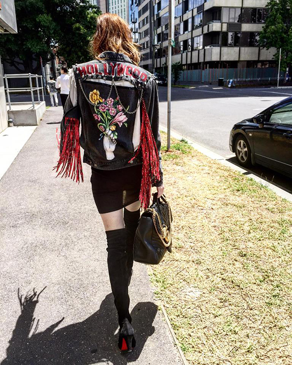 Người đẹp Việt chuộng mốt trang phục rực rỡ ngàn sắc hoa