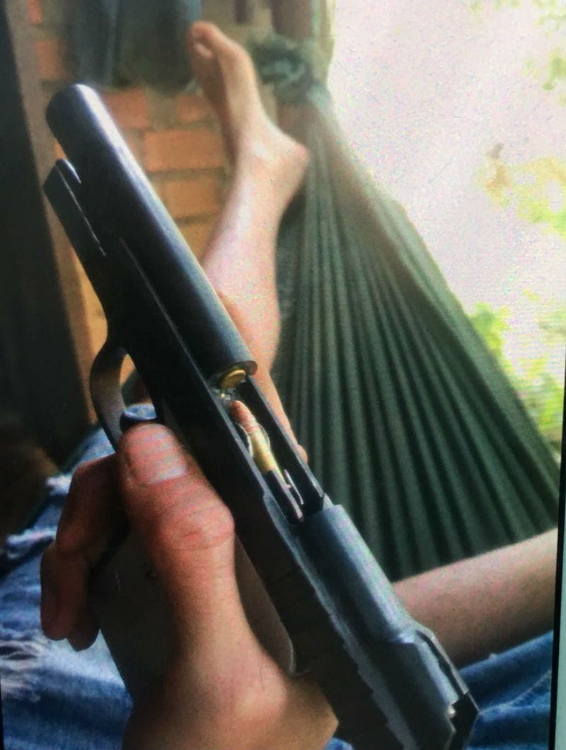 Điều ít biết về ông trùm chuyên cấp hàng nóng trong vai nông dân