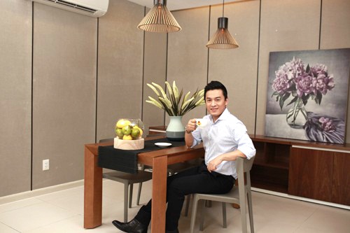 Hai căn nhà tiền tỷ kiêm studio của Lam Trường