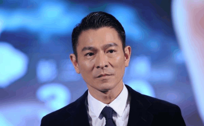 Lưu Đức Hoa buồn bã tuyên bố giải nghệ vì đã kiệt sức