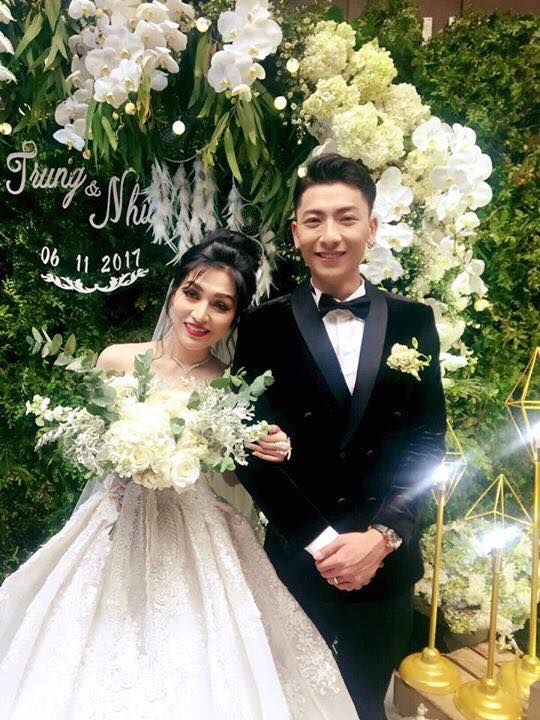 Thêm một siêu mẫu nam điển trai bí mật cưới vợ hot girl ở tuổi 24