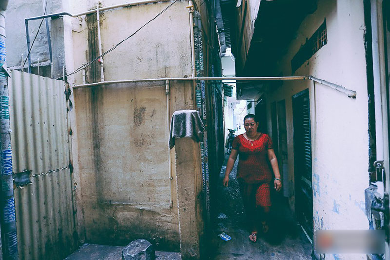 Từ vụ cháy nhà trong hẻm nhỏ khiến 3 mẹ con tử vong: Thấp thỏm sống trong những con hẻm chỉ vừa một người đi